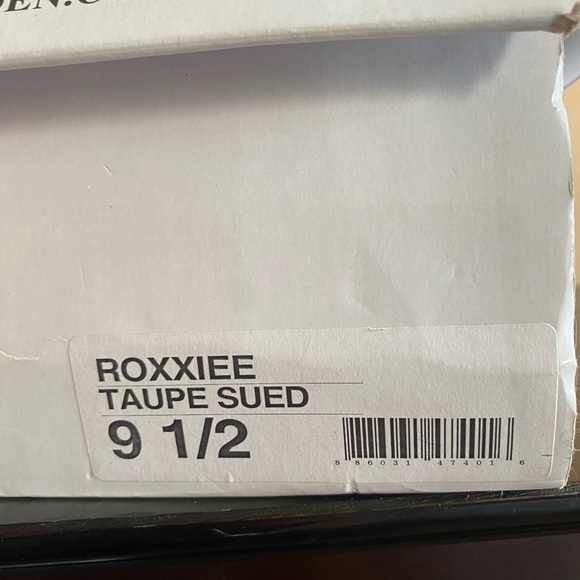 Steve Madden- Roxxie taupe suede wedge. Size 9.5. 5.5” heel and 1.5” platform - Picture 8 of 11